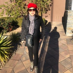 Meet your Posher, Collette